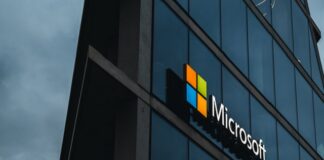 Así usan los atacantes usan reglas de Outlook para filtrar datos y evadir la detección Microsoft caída servicios mundial Outlook Teams noticia bit life media