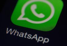 Cuidado con este mensaje de WhatsApp: así es la nueva estafa que toma el control de tu ordenador Así funciona la estafa de WhatsApp que utiliza la función de compartir pantalla para robar datos y dinero (1)