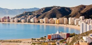 Un ciberataque obliga a aplazar las citas online de los abonos de aparcamiento de verano en Cullera (Valencia)